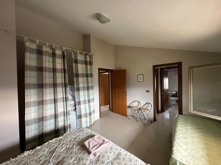 Image No.27-2 Bed House for sale