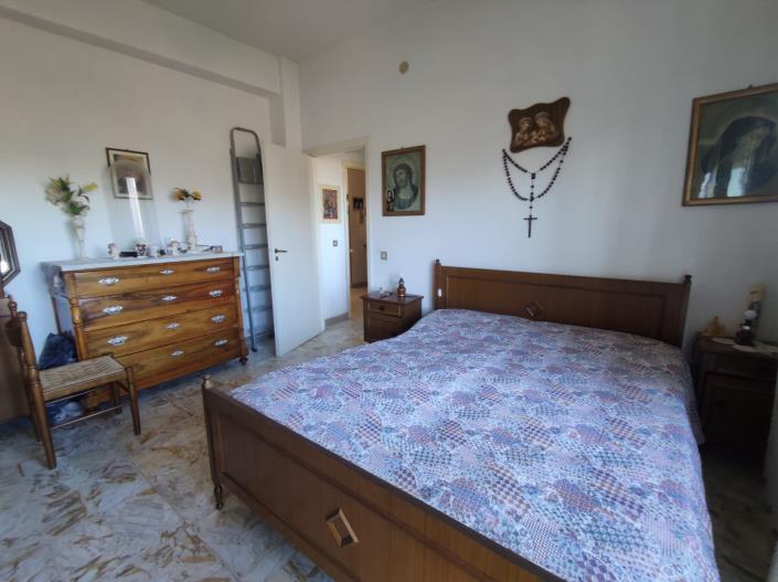 Image No.26-2 Bed Apartment for sale