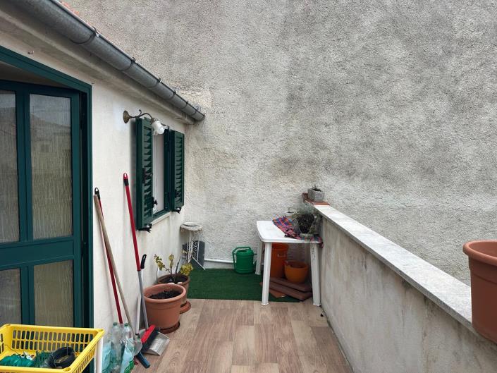 Image No.21-2 Bed Apartment for sale