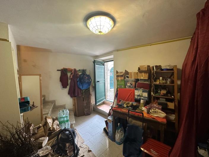 Image No.24-2 Bed Apartment for sale