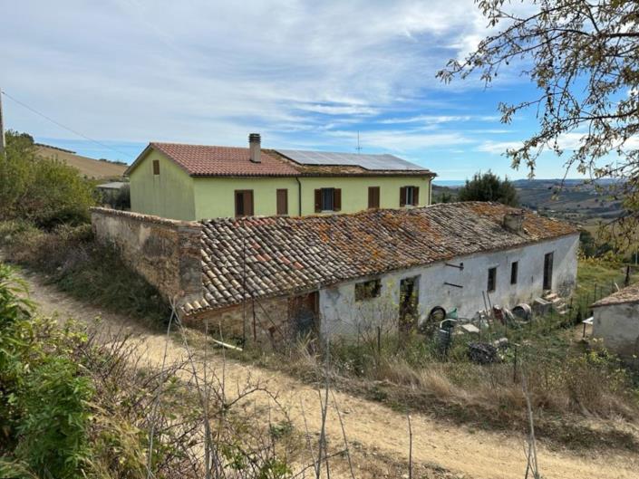 Image No.3-4 Bed Property for sale