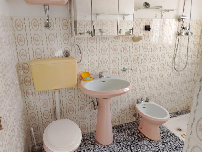 Image No.11-4 Bed Townhouse for sale