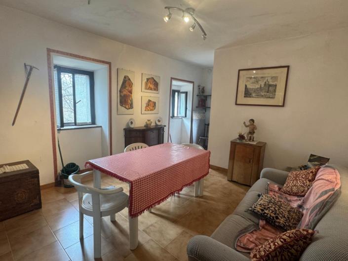 Image No.13-2 Bed Property for sale