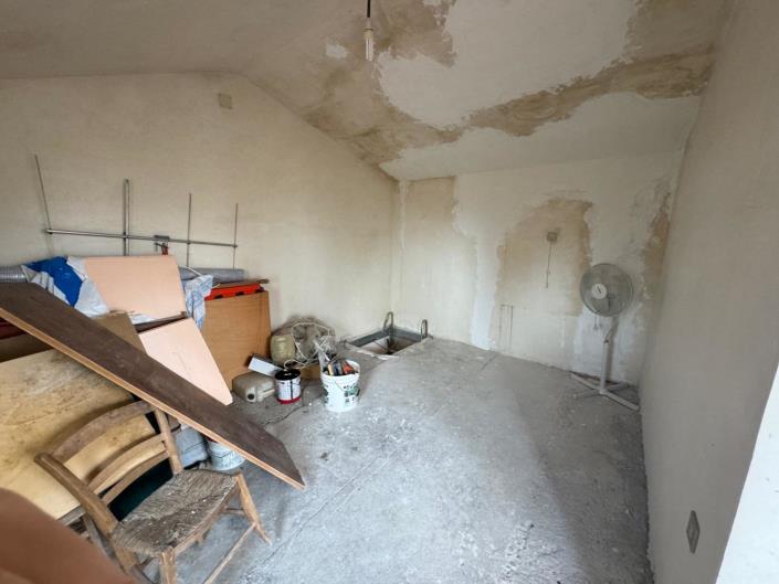 Image No.16-2 Bed Property for sale