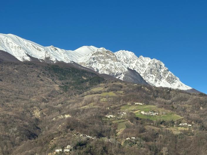 Image No.2-Propriété de 1 chambre à vendre à Farindola