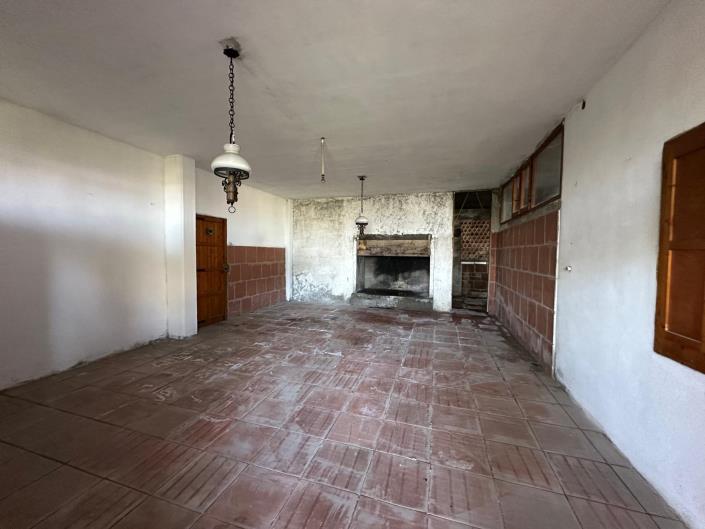 Image No.23-2 Bed Semi-Detached for sale