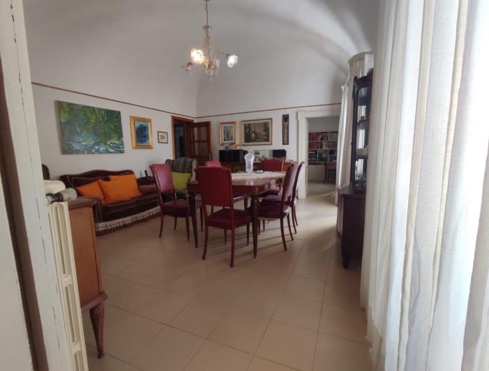 Image No.11-3 Bed Apartment for sale