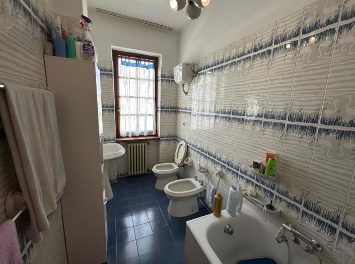 Image No.34-Propriété de 4 chambres à vendre à Alanno