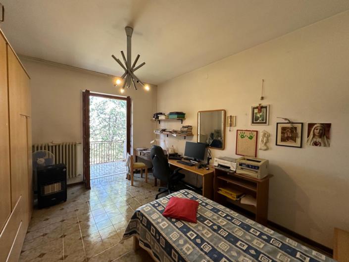 Image No.29-Propriété de 4 chambres à vendre à Alanno