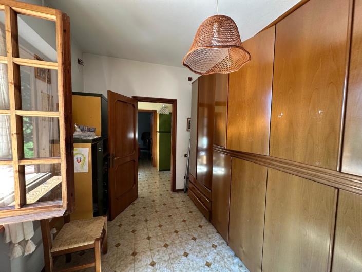 Image No.28-Propriété de 4 chambres à vendre à Alanno