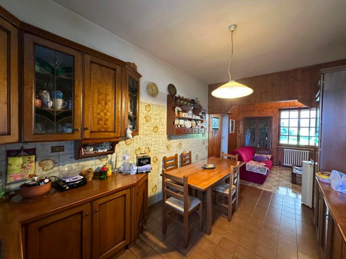 Image No.21-Propriété de 4 chambres à vendre à Alanno