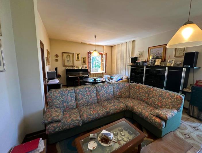 Image No.16-Propriété de 4 chambres à vendre à Alanno