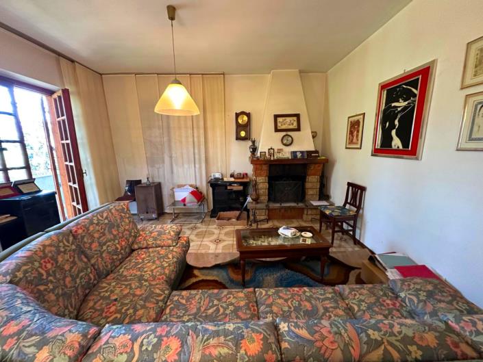 Image No.18-Propriété de 4 chambres à vendre à Alanno