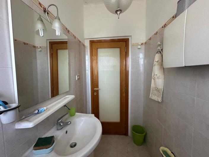 Image No.27-3 Bed Apartment for sale