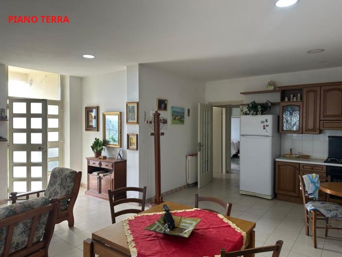 Image No.9-Propriété de 8 chambres à vendre à Villamagna