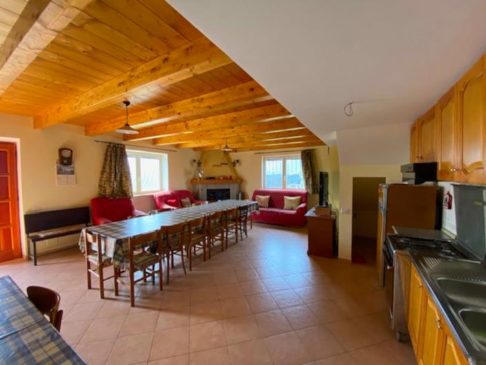 Image No.8-2 Bed Property for sale