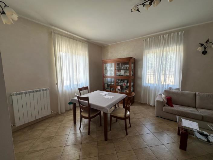 Image No.8-3 Bed Apartment for sale