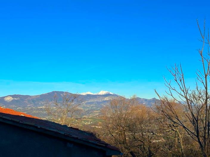 Image No.26-3 Bed Property for sale