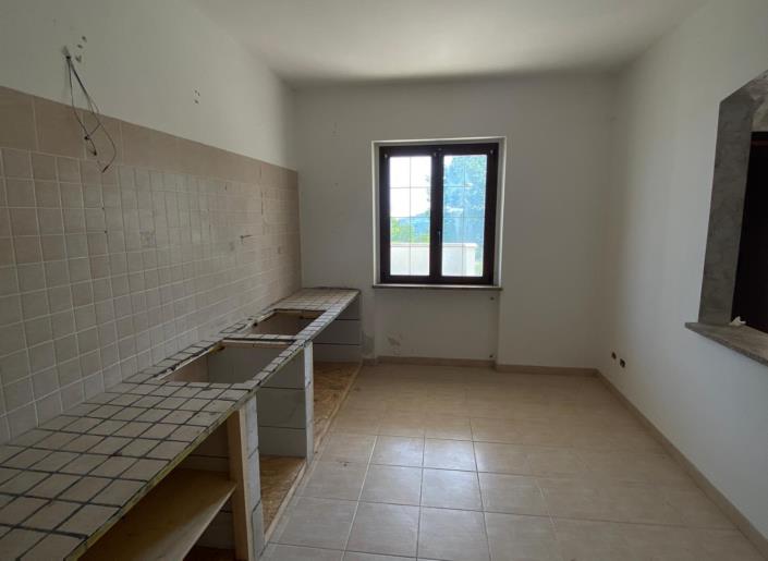 Image No.11-3 Bed House for sale