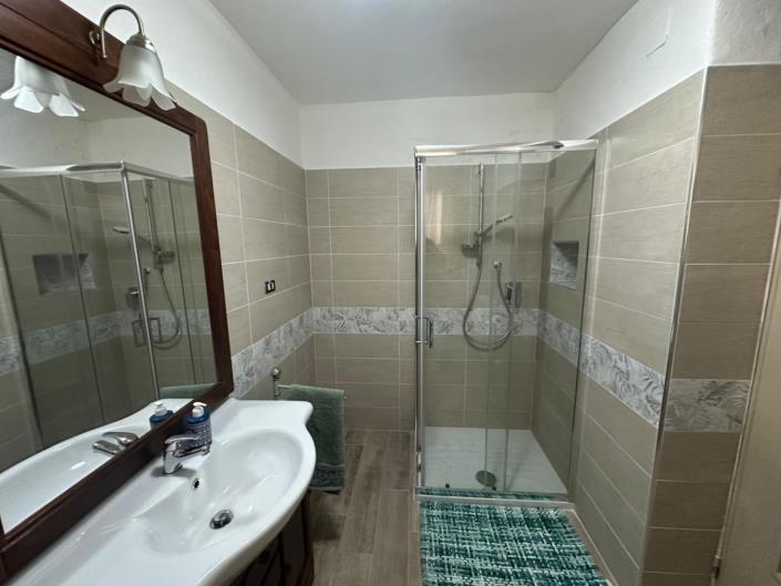 Image No.16-Propriété de 4 chambres à vendre à Lettomanoppello