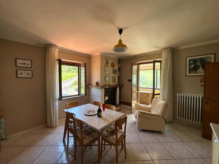 Image No.13-Propriété de 3 chambres à vendre à San Valentino in A.C.