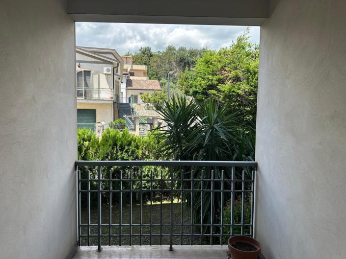 Image No.27-2 Bed Apartment for sale