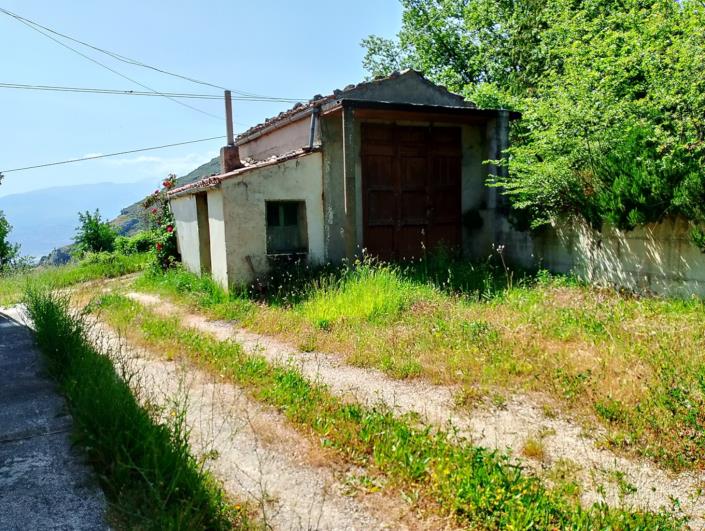 Image No.7-5 Bed Property for sale