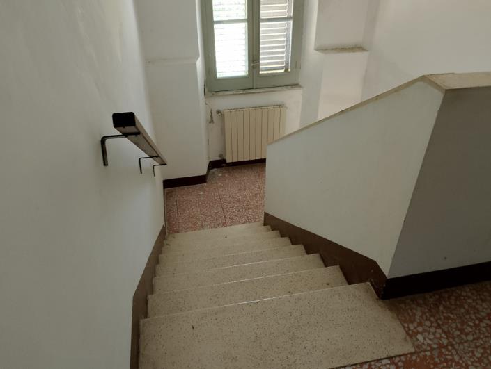 Image No.19-5 Bed Property for sale