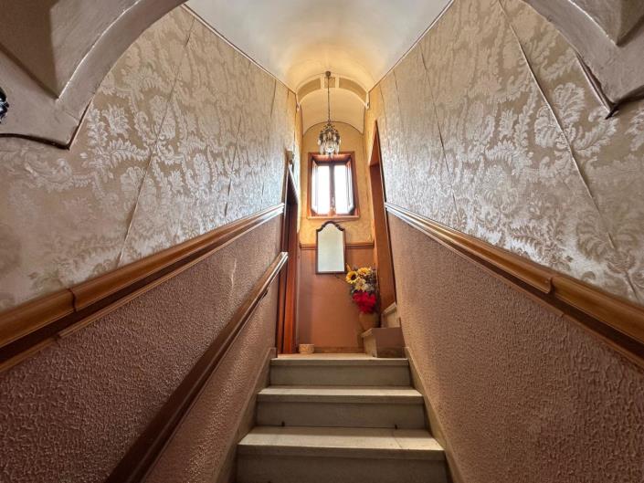 Image No.13-3 Bed Property for sale