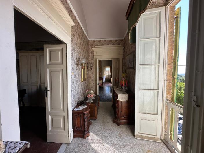 Image No.24-3 Bed Property for sale