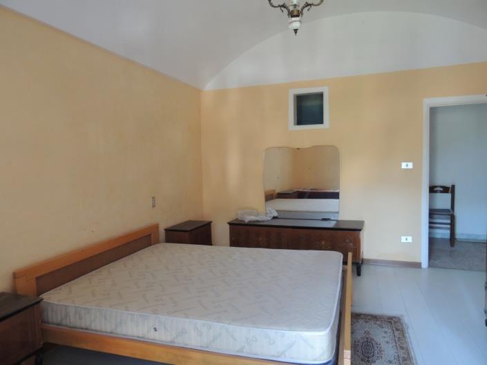 Image No.20-2 Bed Apartment for sale