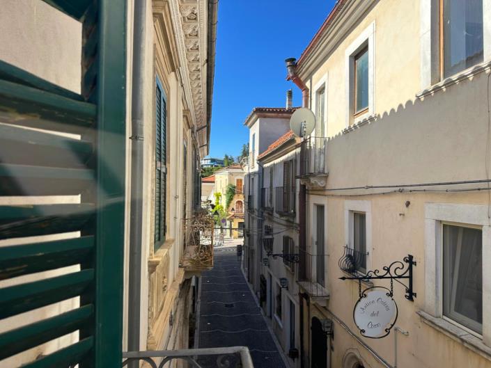 Image No.23-2 Bed Apartment for sale