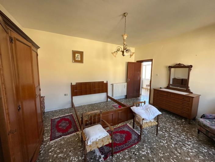 Image No.24-2 Bed House for sale