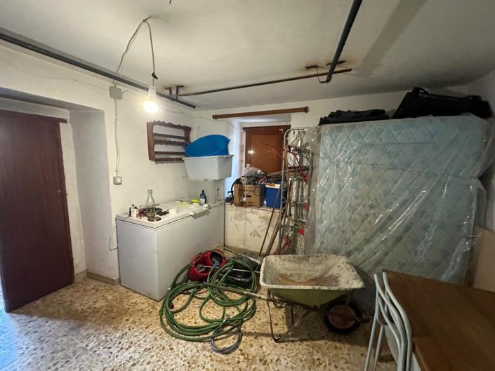 Image No.23-2 Bed Apartment for sale