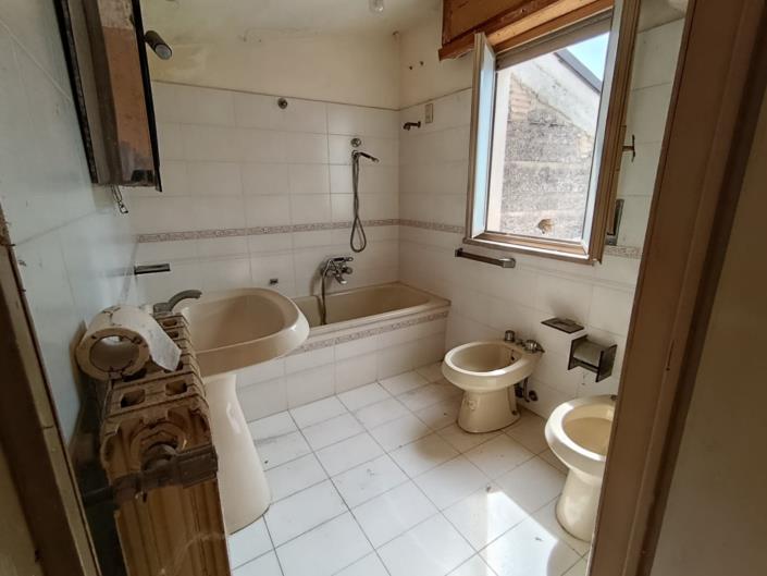 Image No.18-Propriété de 4 chambres à vendre à Guardiagrele