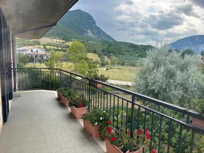 Image No.2-Propriété de 3 chambres à vendre à Tocco da Casauria