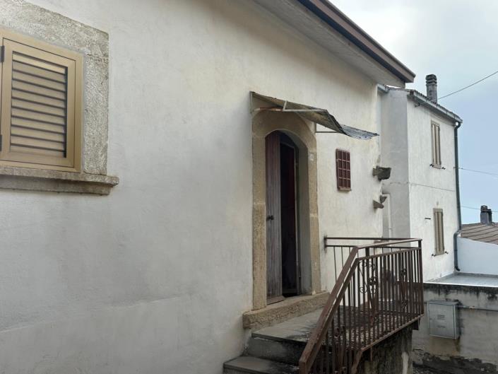 Image No.16-1 Bed Townhouse for sale