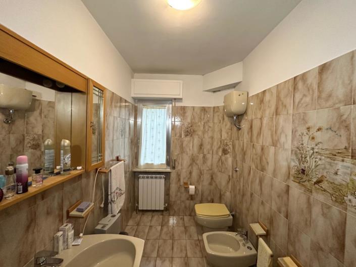 Image No.23-Propriété de 3 chambres à vendre à San Valentino in A.C.