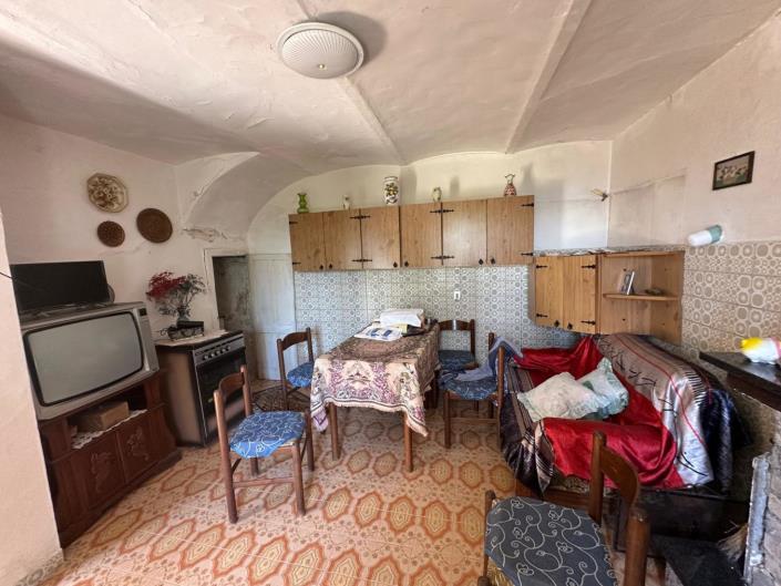 Image No.14-2 Bed Property for sale