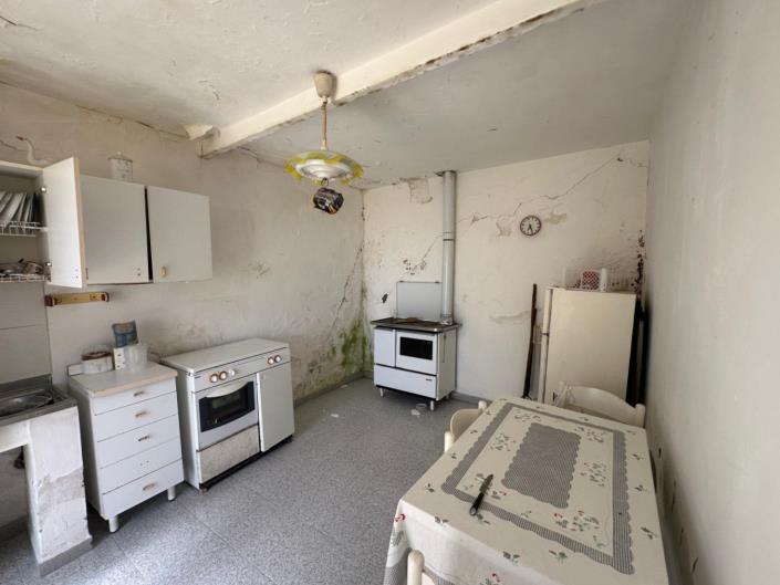 Image No.16-2 Bed Property for sale