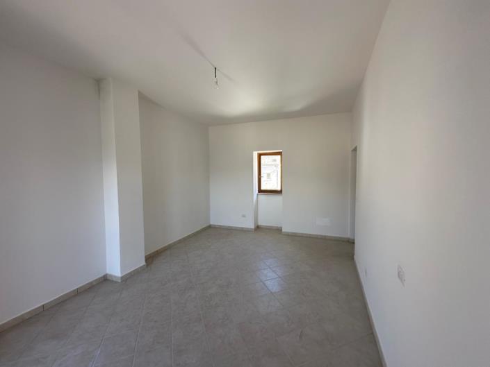 Image No.26-5 Bed Property for sale