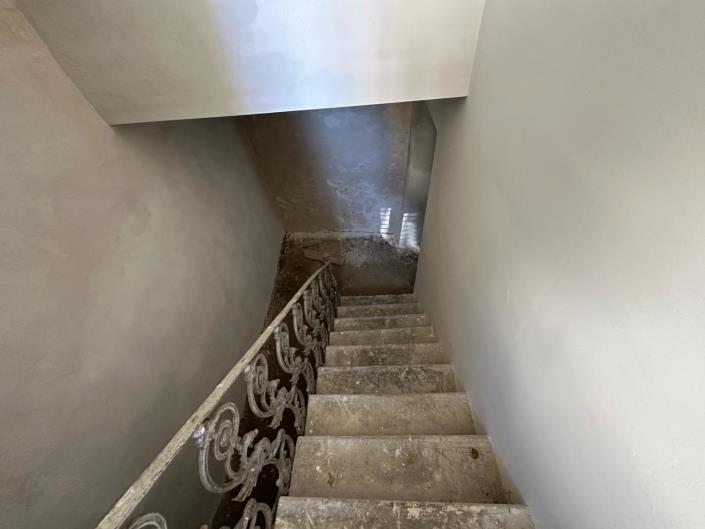 Image No.34-5 Bed Property for sale