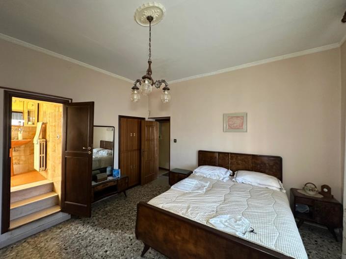 Image No.18-2 Bed Apartment for sale