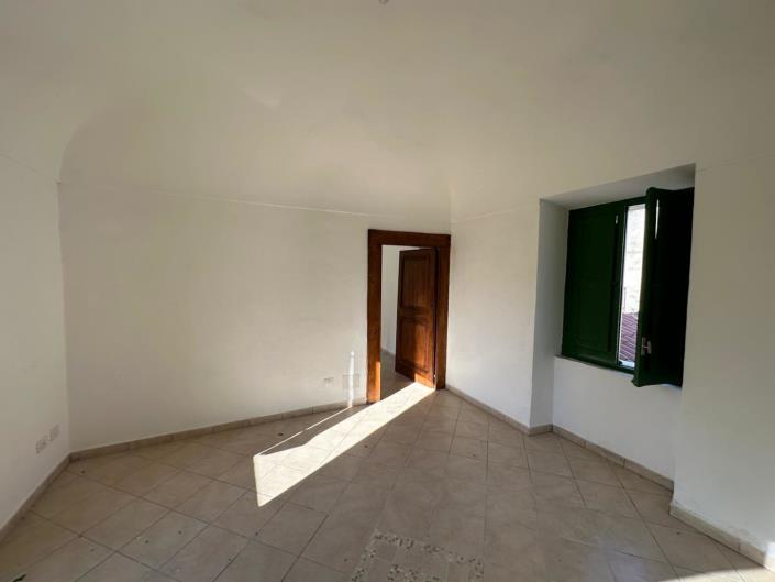 Image No.10-1 Bed Apartment for sale