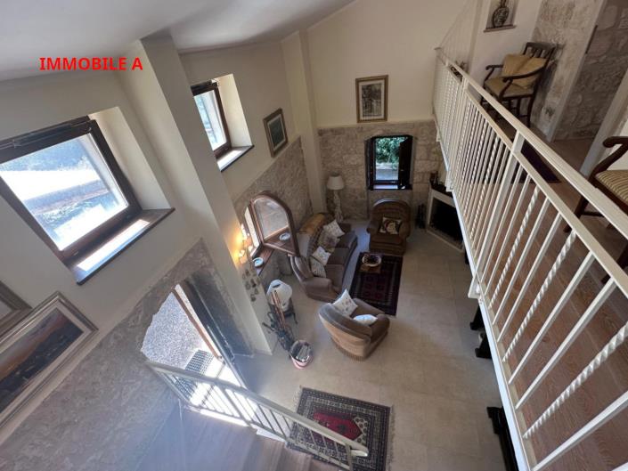 Image No.15-4 Bed Property for sale