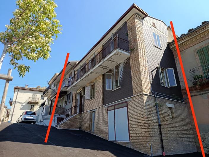 Image No.2-5 Bed Property for sale