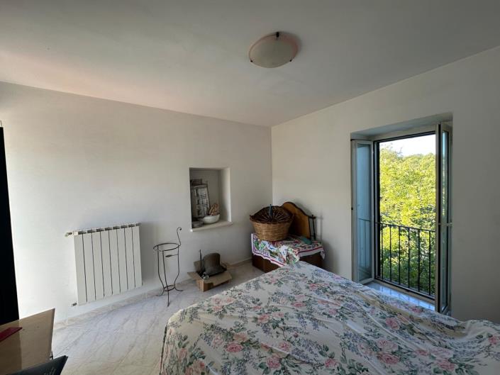 Image No.13-2 Bed Property for sale