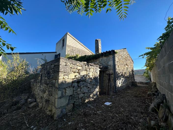 Image No.23-2 Bed Property for sale