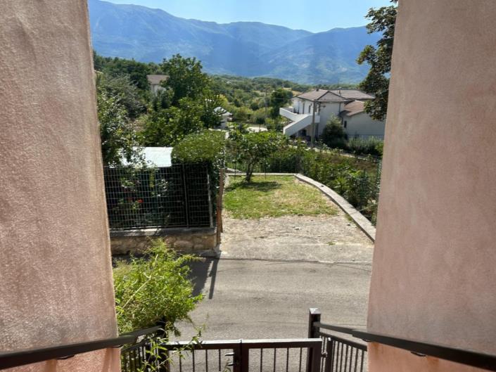 Image No.9-3 Bed Semi-Detached for sale