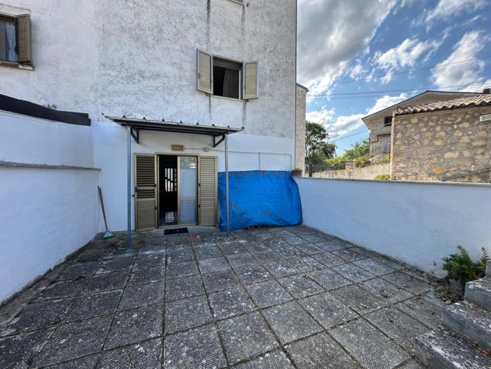 Image No.23-3 Bed Semi-Detached for sale